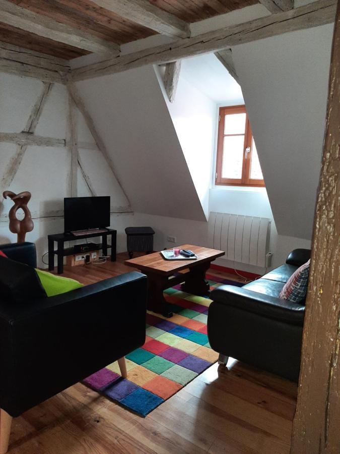 Les Epicuriens Du Rempart Apartment Егишем Екстериор снимка