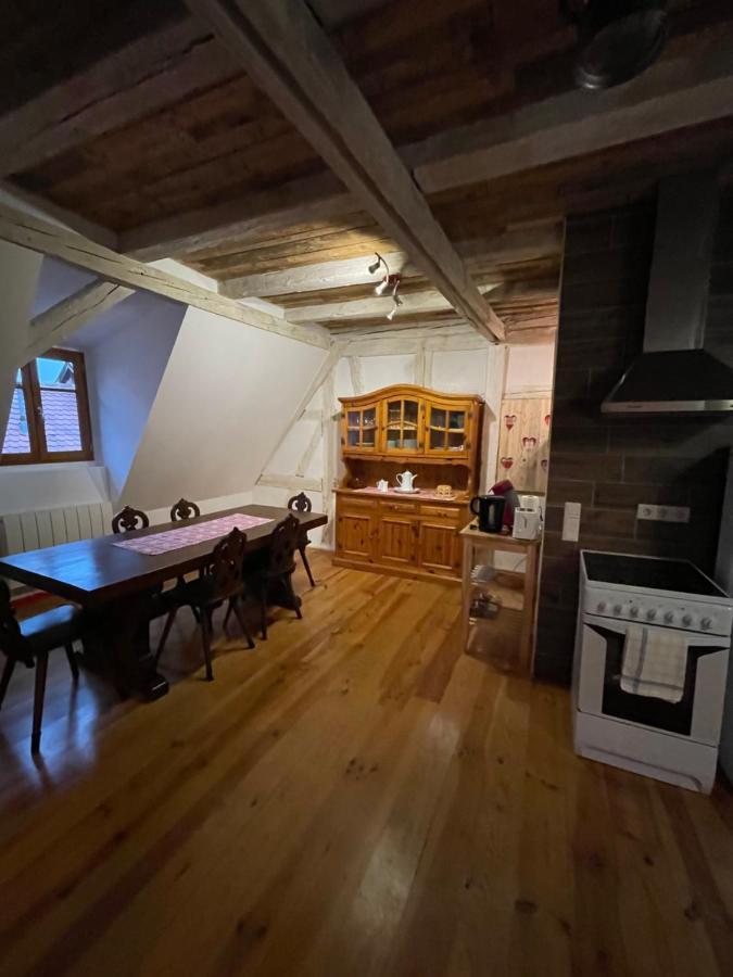 Les Epicuriens Du Rempart Apartment Егишем Екстериор снимка